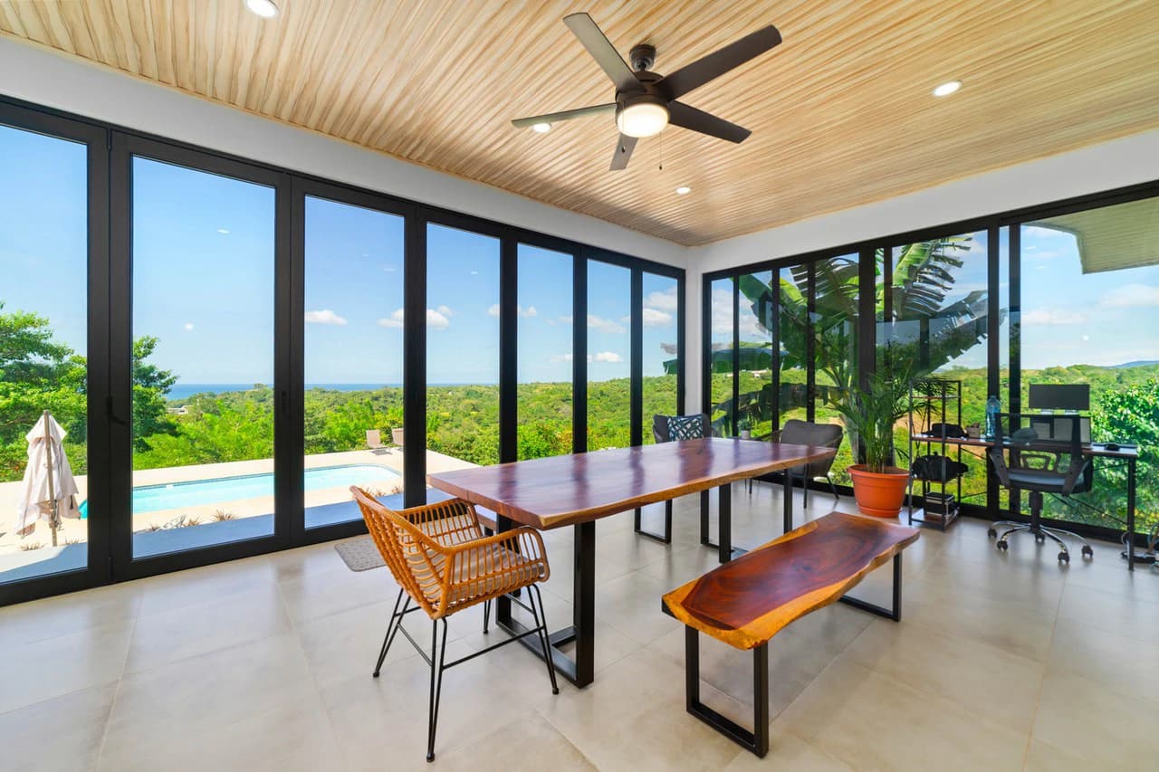 Casa Bella Vista: Brand New Hilltop Ocean View Home - photo 20