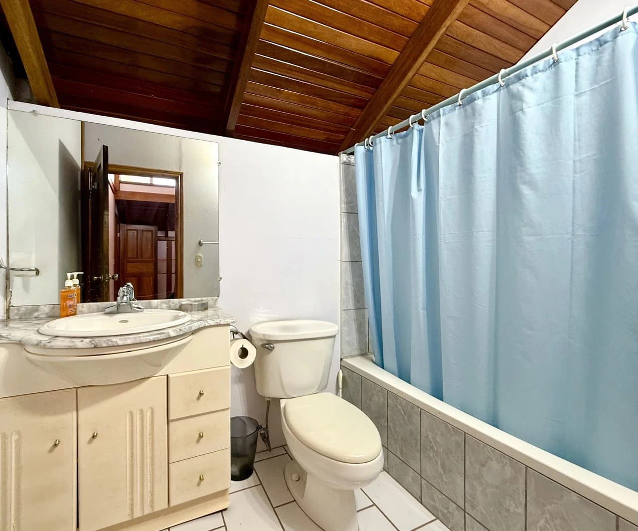 CASA DE LAPAS - OCEAN VIEW: Could you live at the Top of a Mountain in Costa Rica? Because.... now you can! Billion dollar views and LARGE ACREAGE for only $1 Million USD. - photo 43