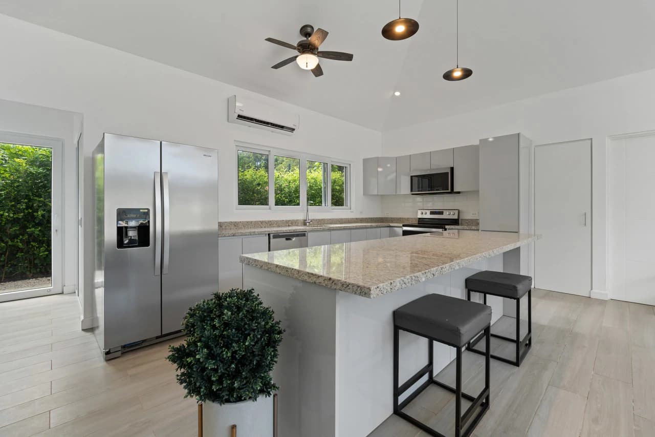 The Point 20: Modern Elegance Meets Coastal Serenity – Home for Sale in Playa Avellanas! - photo 9