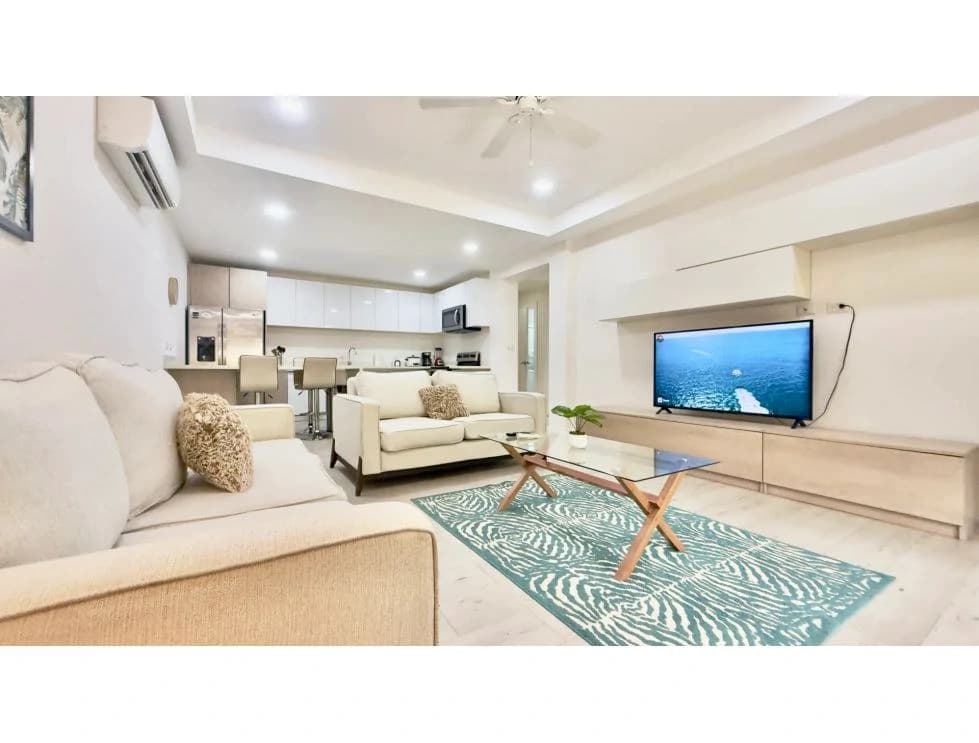 Luxury Apartment in Herradura: 2 Bedrooms, Balcony, and Pool Access - photo 14