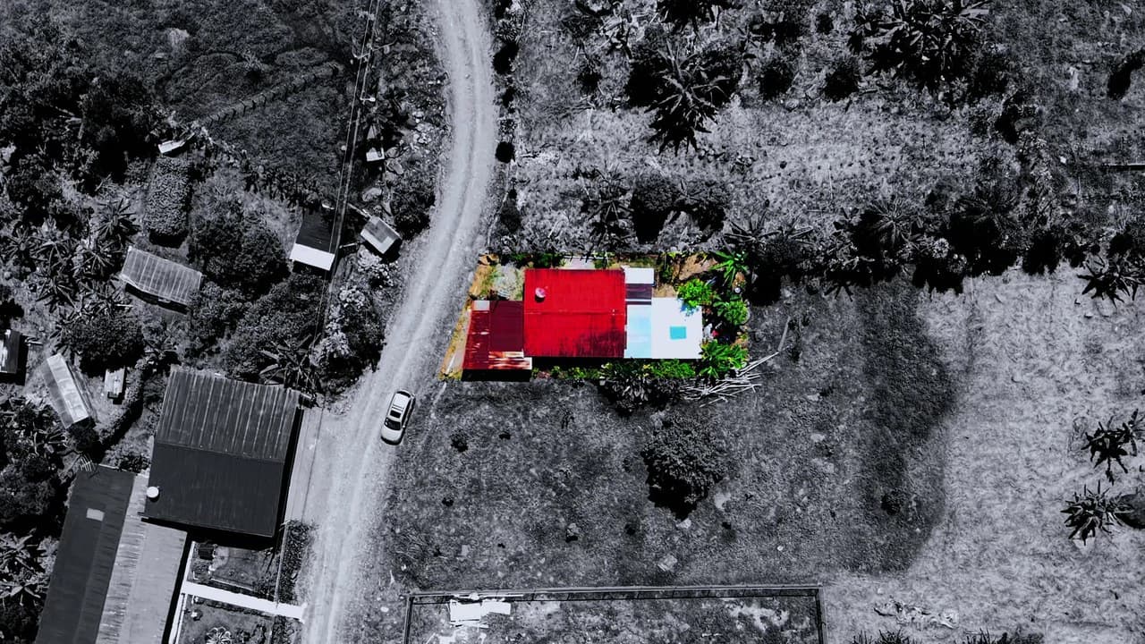 RURAL HOME IN PEACEFUL ENVIRONMENT AT PLAYA VERDE, SANTA ELENA 206 SQM LOT - photo 16