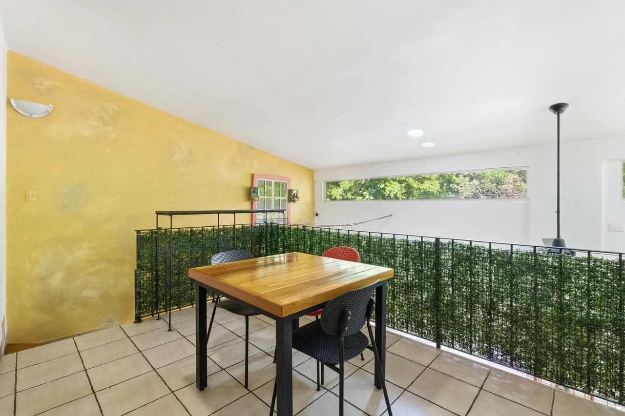 Reparito House: Turnkey Restaurant & Commercial Property for Sale - photo 13