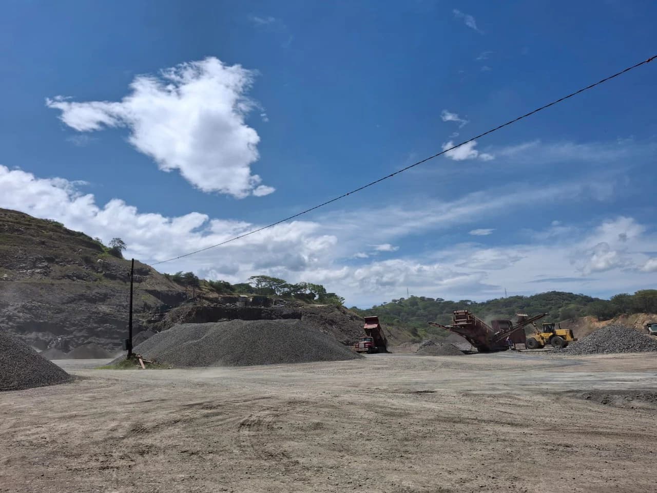 Large-Scale Investment: 108 ha. Industrial Rock Quarry & Diversified Investment Property - photo 9