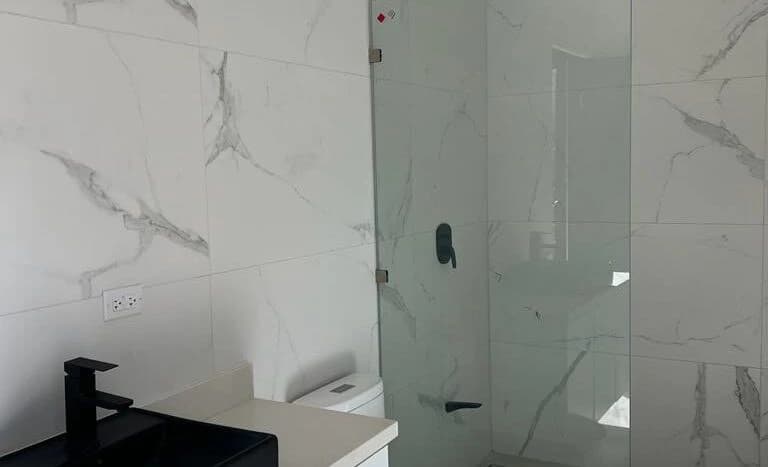 Beautiful Brand New Home in Hermosa!: Near the Beach in a Gated Community - photo 4