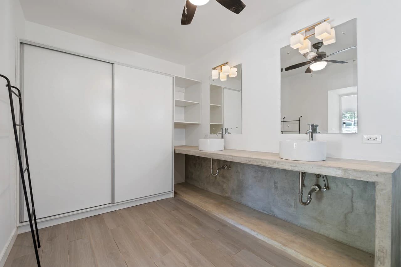 The Point 20: Modern Elegance Meets Coastal Serenity – Home for Sale in Playa Avellanas! - photo 13