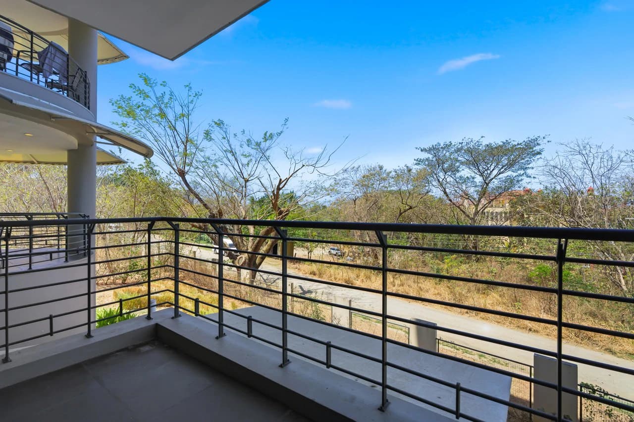 La Perla 113: Boutique Luxury Condo in the Heart of Tamarindo - photo 13
