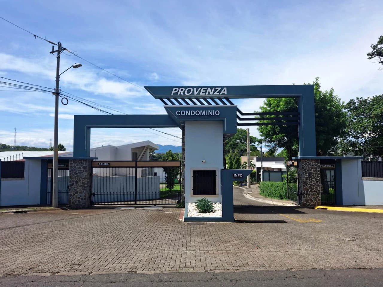Casa Provenza...: New Single Level Home - Secure Gated Community!