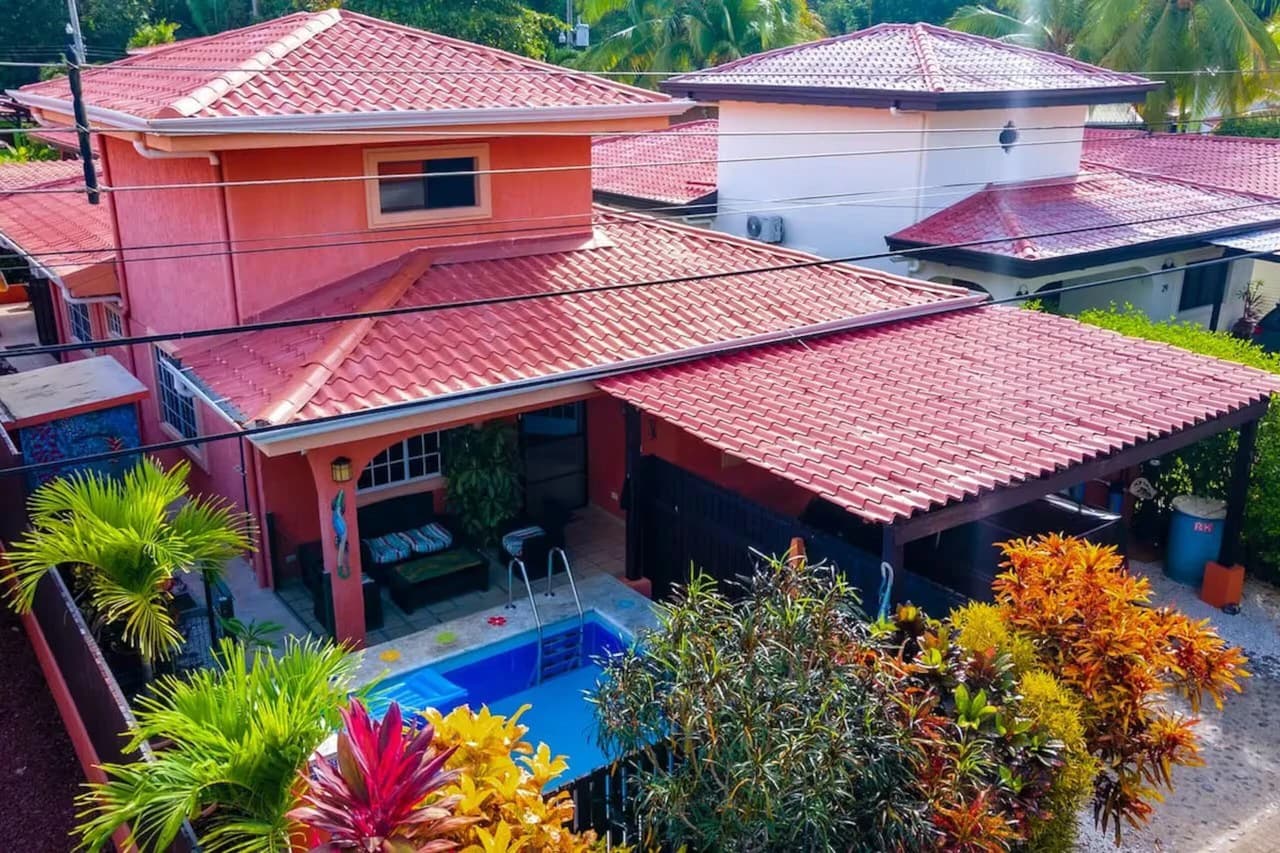 Beautiful Home with Private Pool: Boutique style community in Bejuco, walking distance to the beach! - photo 1