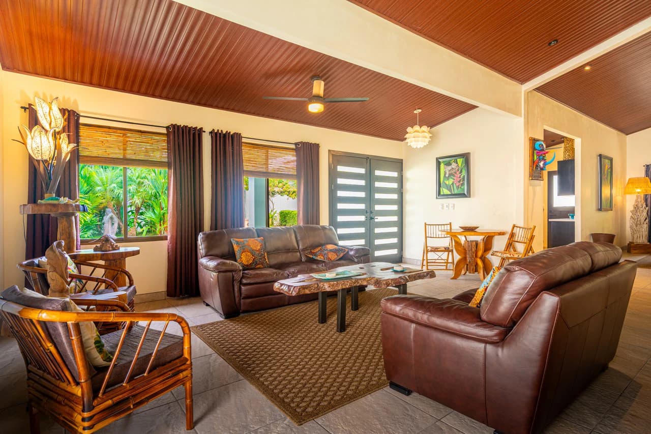Villa Esmeralda: Big Pool. Big Lot. Big Lifestyle. Central Uvita, Walk to Everything! - photo 20
