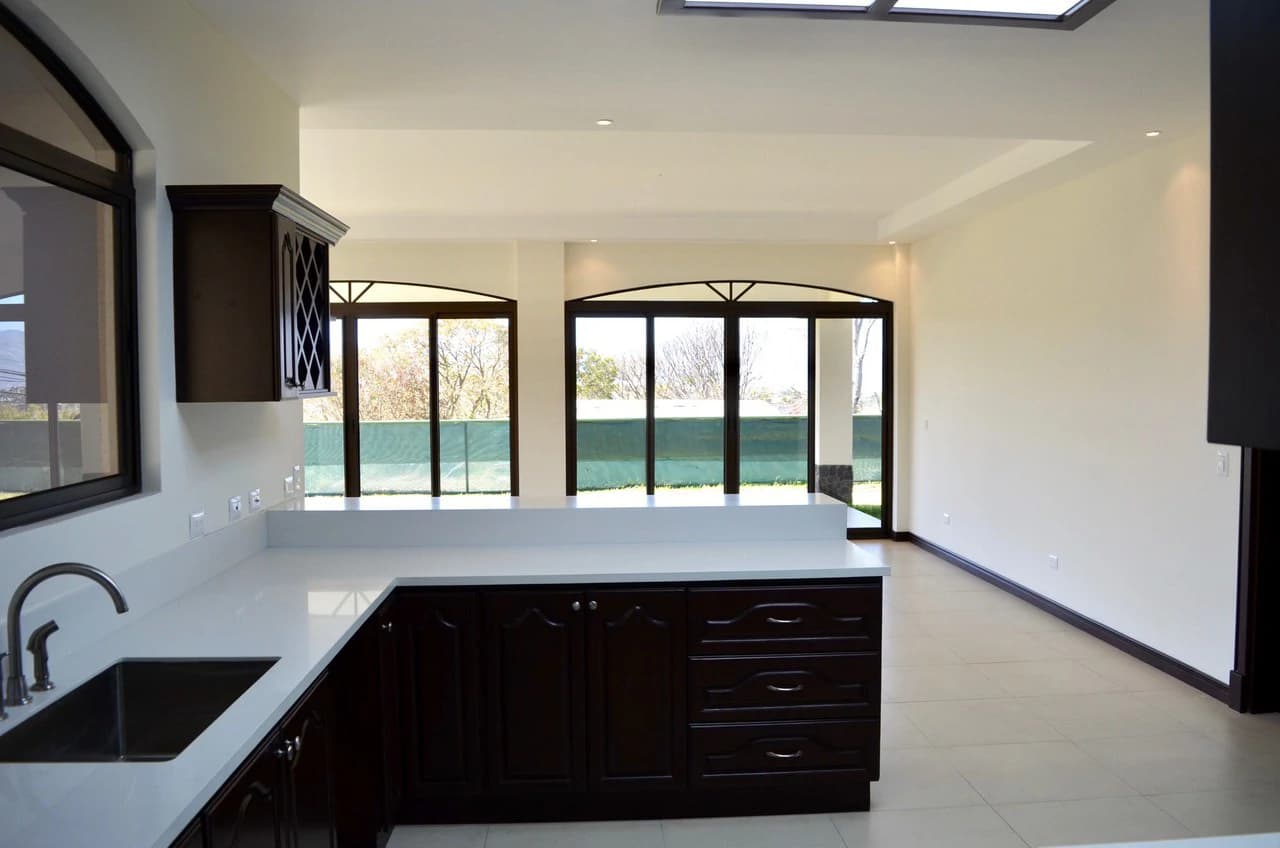 Mountain House For Sale in San Isidro - photo 14