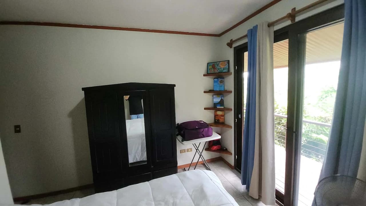 2 Bedroom home with lake and volcano view - photo 23