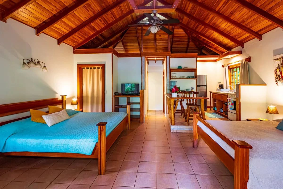 ID 123: Turnkey Hotel and Restaurant Business in Playa Chiquita - photo 21
