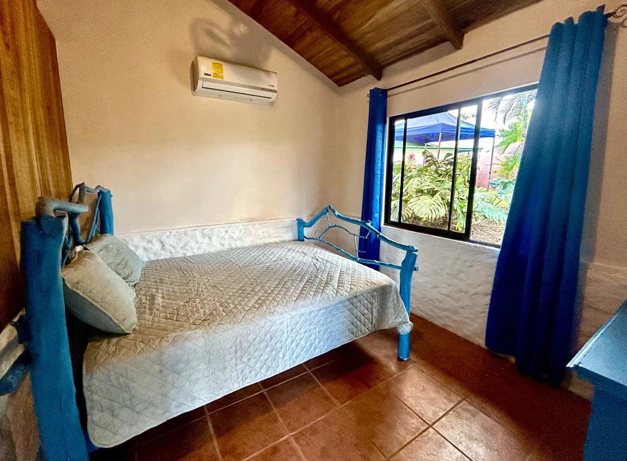 Costa Rica Ecolodge Retreat: TURNKEY COSTA RICA ECOLODGE & WELLNESS RETREAT | 28 ACRES + 5 GUEST CABINS | 45 MINUTES FROM LA FORTUNA - photo 34