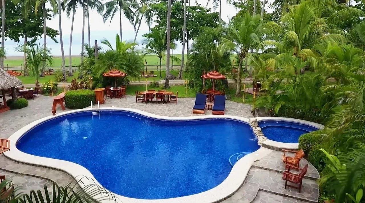 Tambor Tropical Hotel: $4,600,000 USD. PLAYA TAMBOR'S FAMOUS HOTEL AND RESTAURANT BAR. TAMBOR TROPICAL HOTEL - photo 3