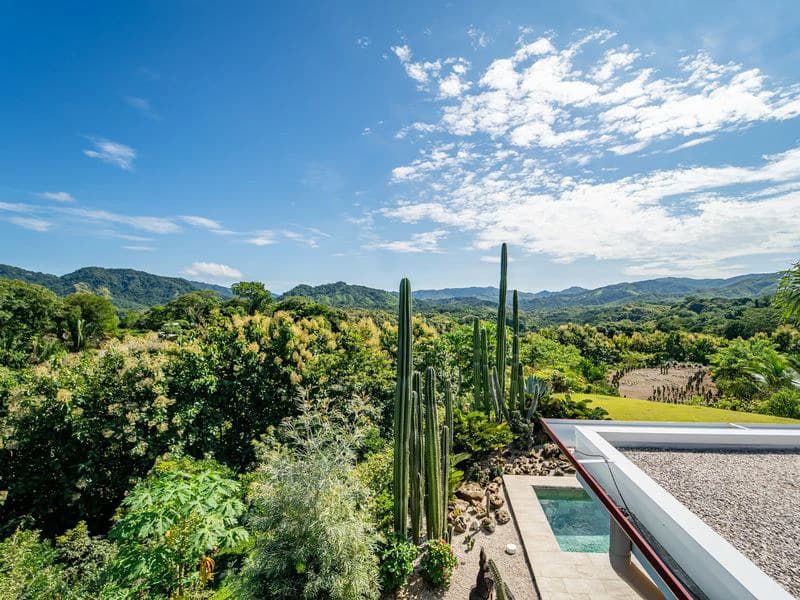 Casa Koi: Luxury 3-Hectare Hilltop Property with Stunning 360° Mountain Views, Main Home, Guest House & Workshop, Minutes from Samara - photo 28