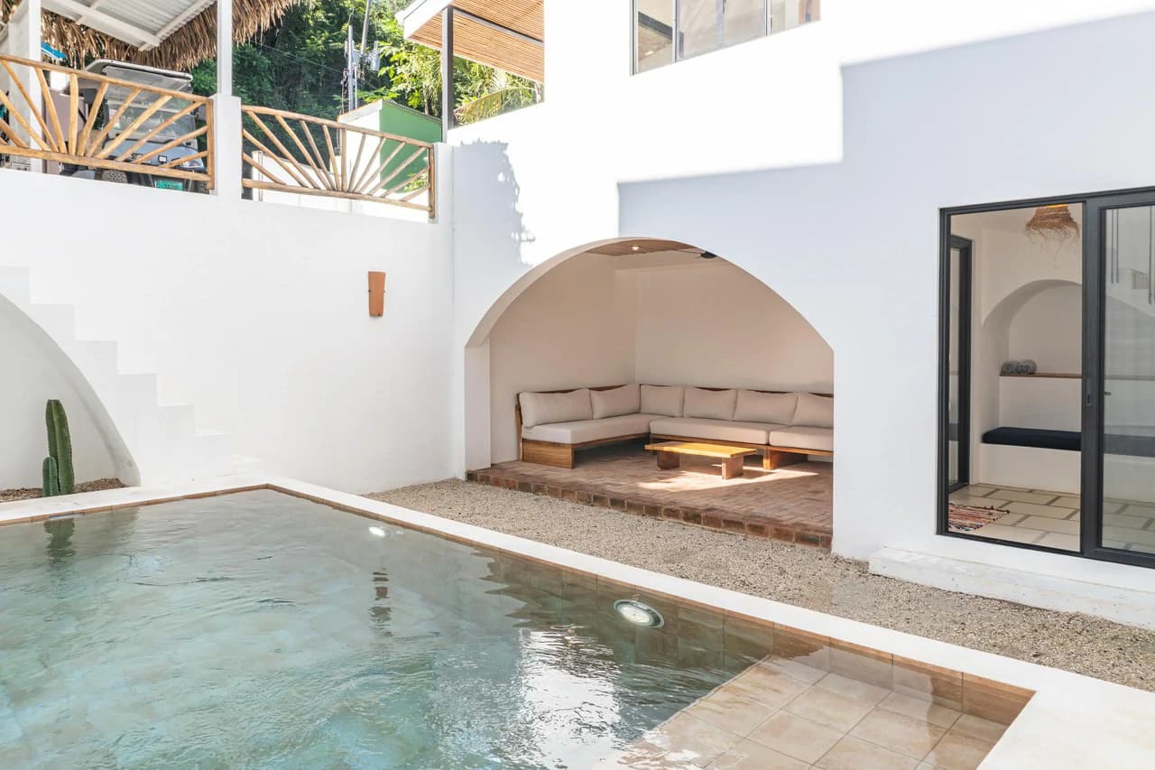 Villa Indy: Successful Mediterranean Style Airbnb - photo 10