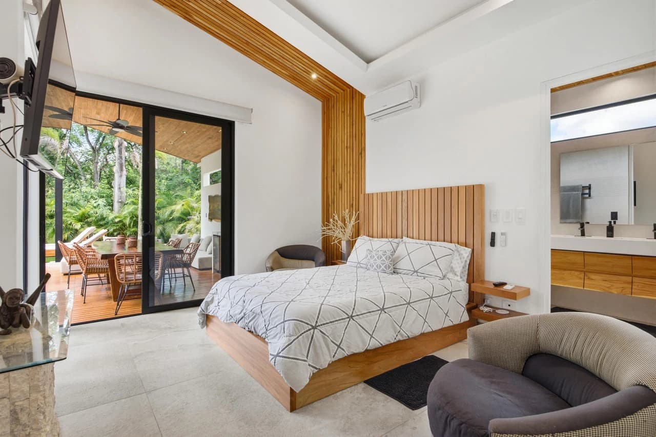 Casa La Ola Perfecta: Luxury 5-Bedroom Home with Pool, short walk to the Beach in Hacienda Pinilla - photo 12