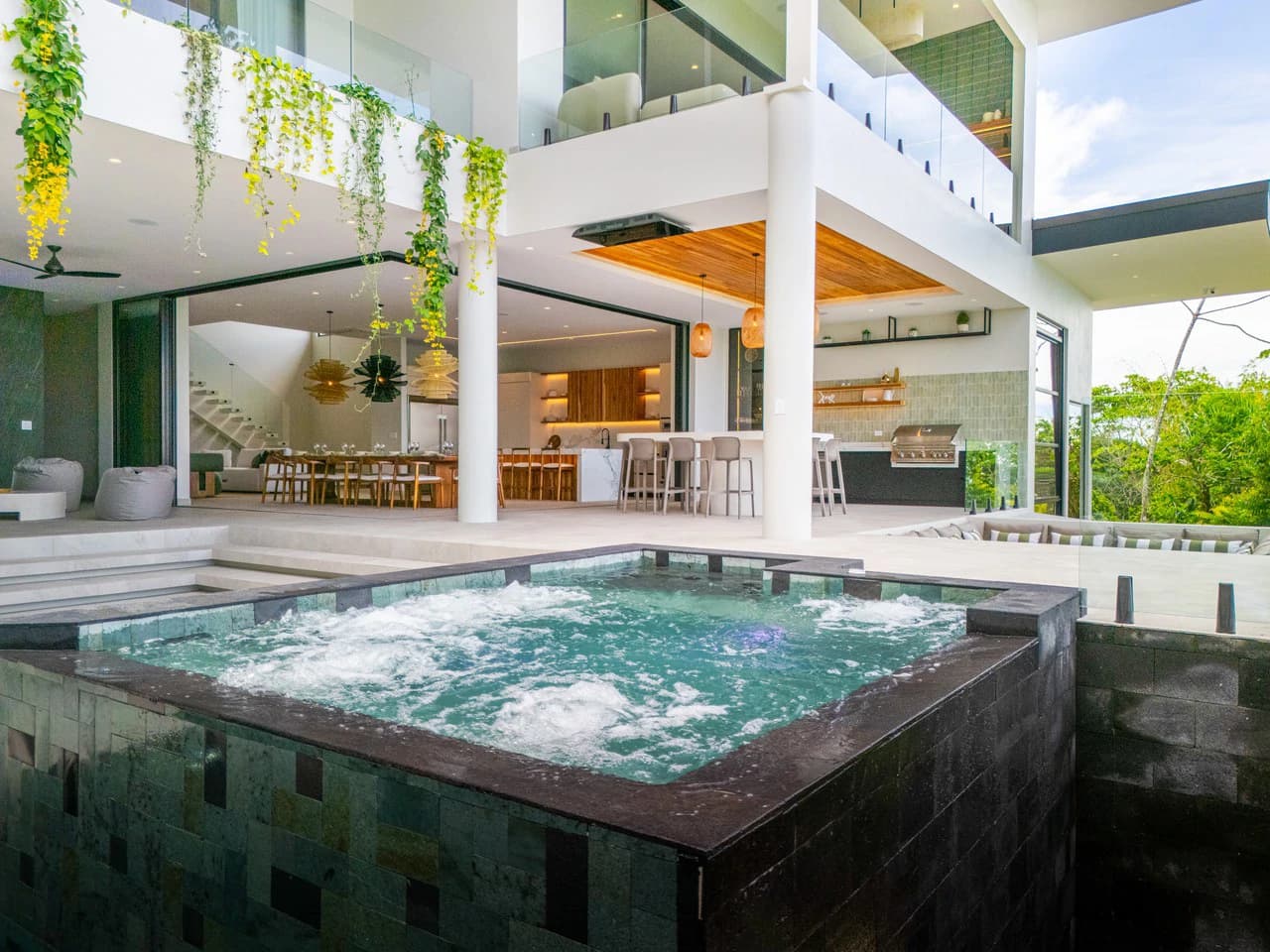 Acqua Blu: Mountain House For Sale in Escaleras - photo 13