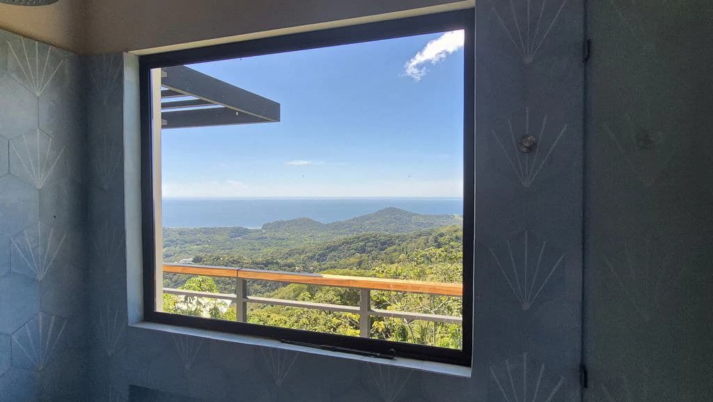 Casa Pacifica: Contemporary Home with Spectacular Ocean View - Pool and Jacuzzi - photo 27