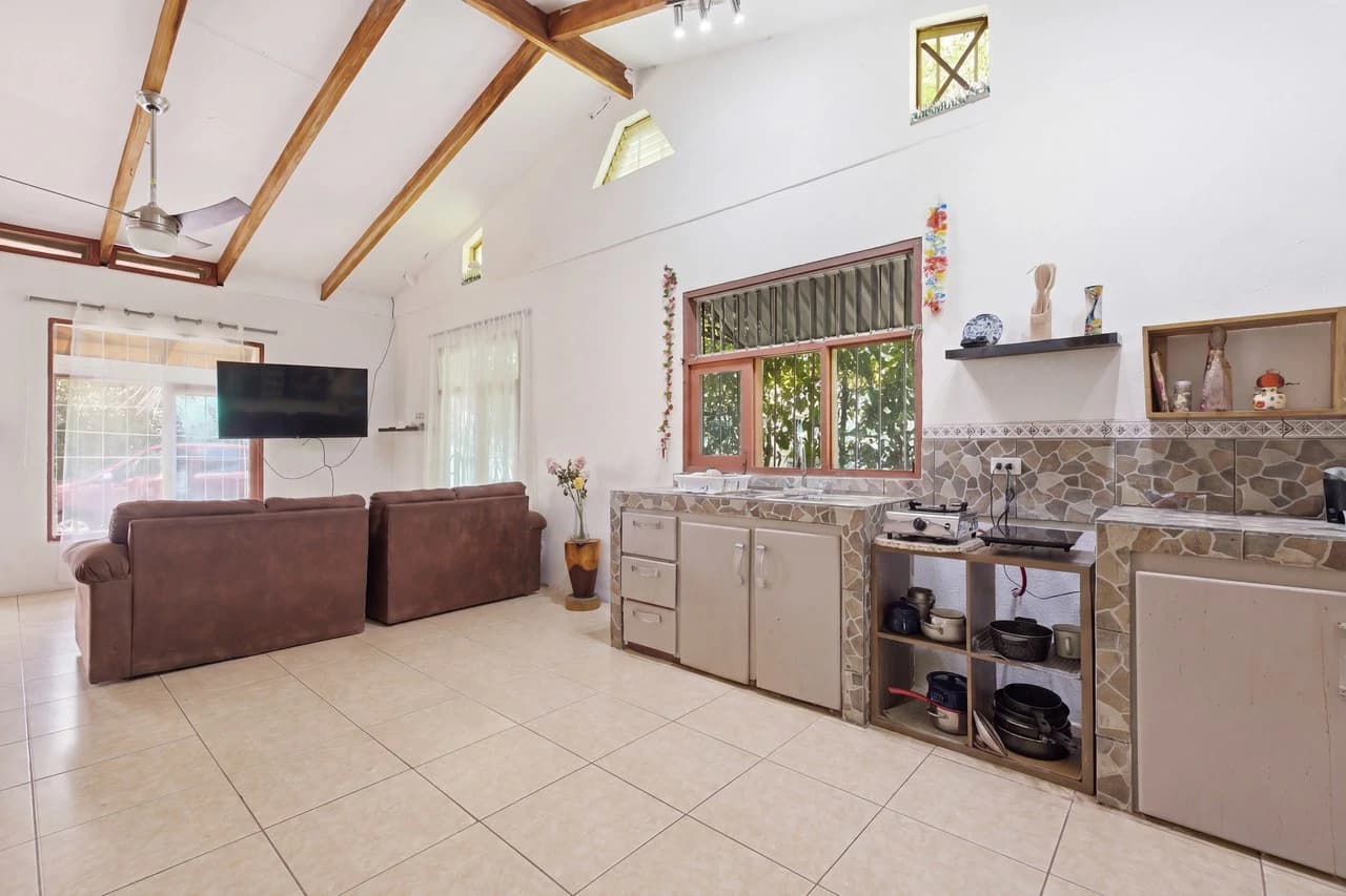 Casa De Anna: Two Homes on One Lot in Huacas, Costa Rica - photo 3