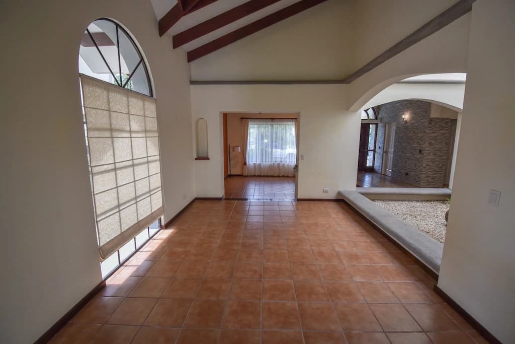House For Sale in Pozos - photo 9