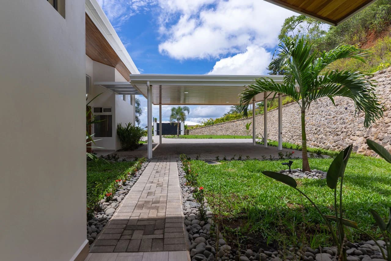 Brand-New Home for Sale in Vista Guácimo, Atenas | Infinity Pool | 180° Views - photo 40