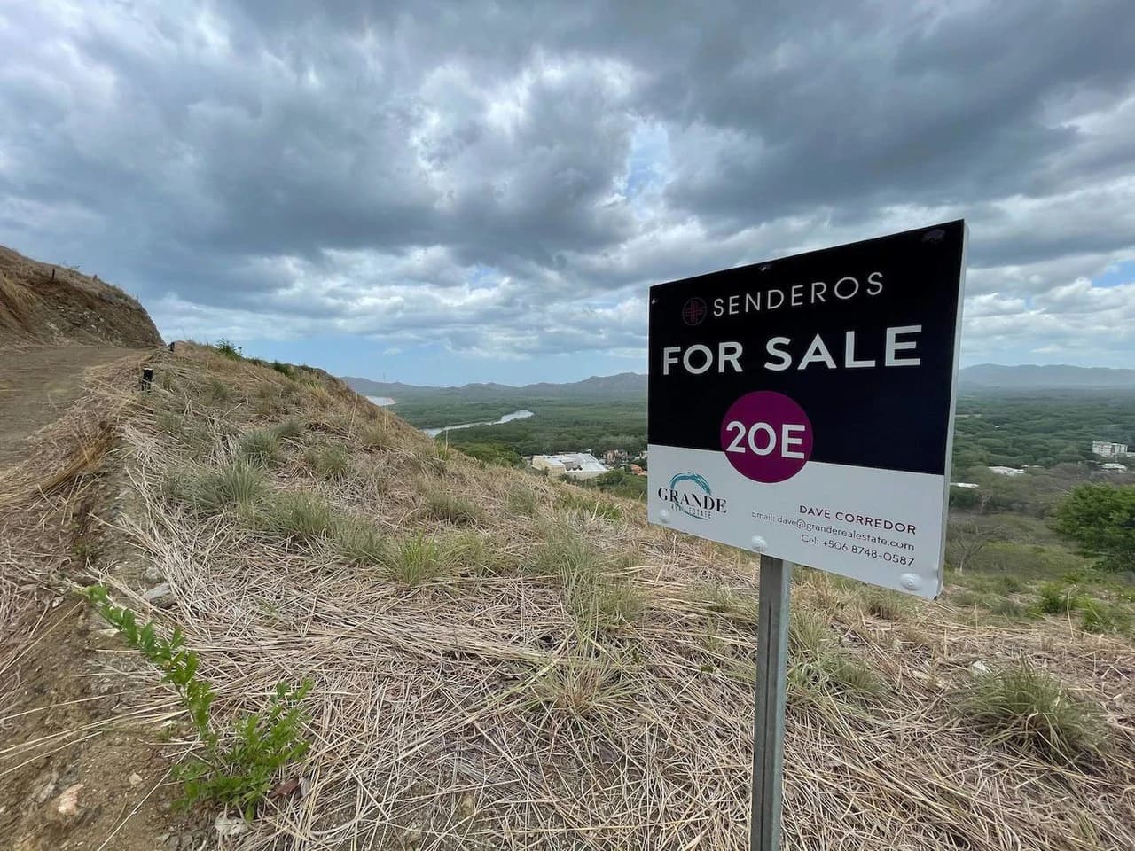 Senderos Lot 20 E: The Only Ocean View Lots in Tamarindo