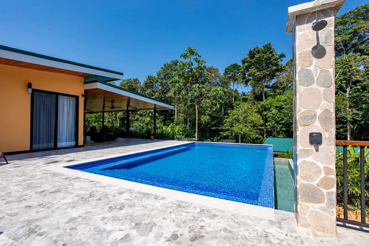 Custom Built Luxury Retreat with Guest Villas in Ojochal - photo 27