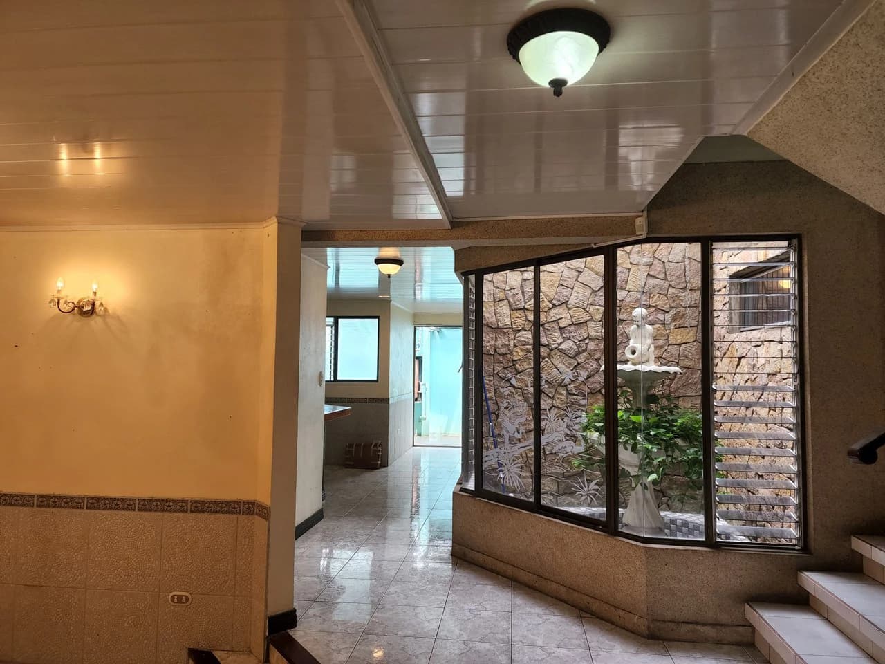 Mixed Use Building For Sale in Centro - photo 4