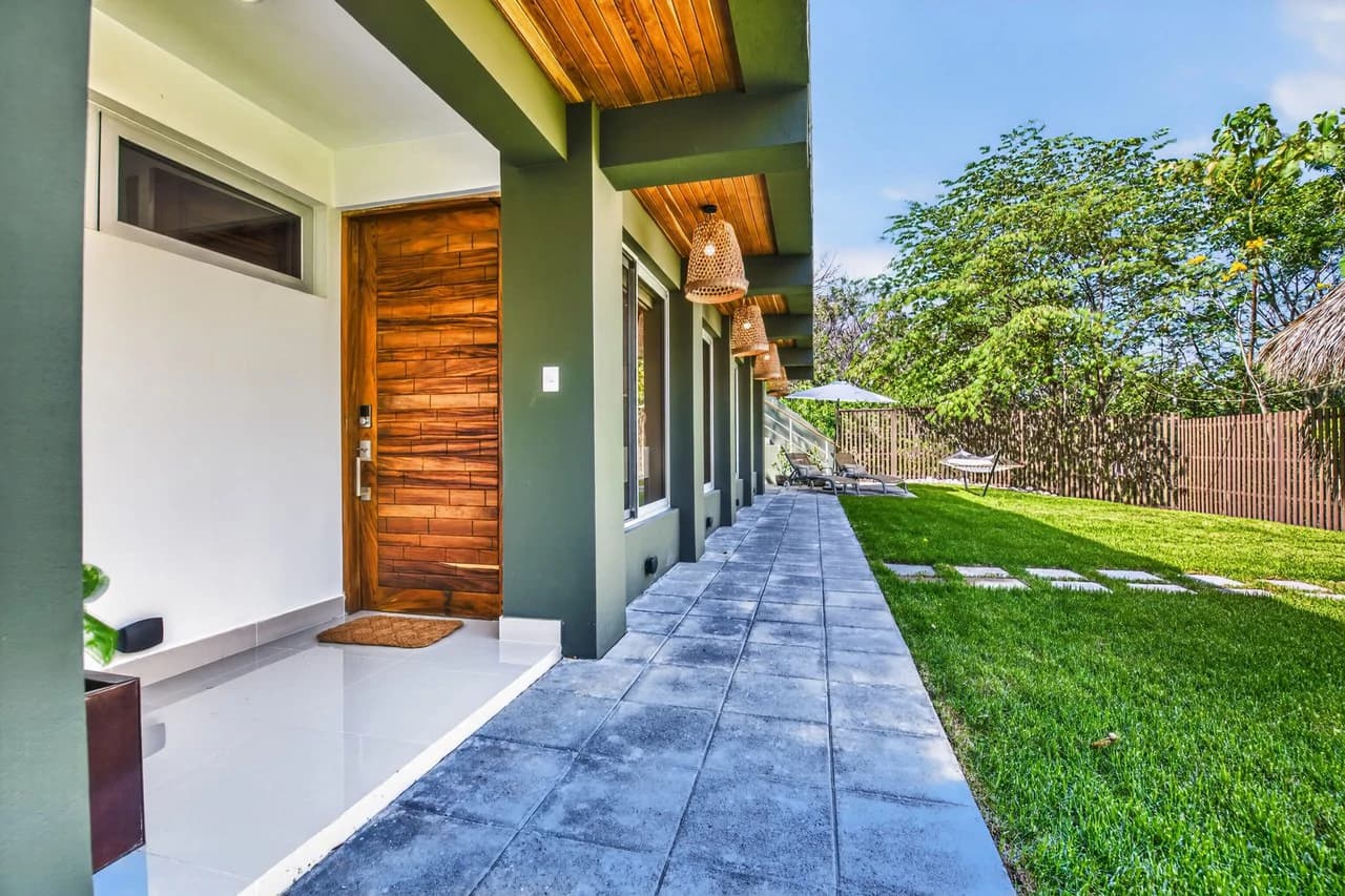Casa Pochote: Artisan Luxury Villa Near Tamarindo | Pool, Jacuzzi & Langosta Beach Club Membership Included - photo 55