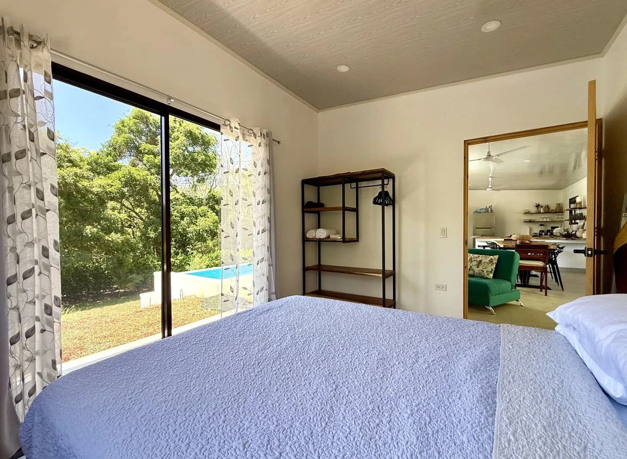 CASA BRISA ABIERTA: Turnkey Tropical Living on the Edge of Cobano $349,950 USD - photo 4