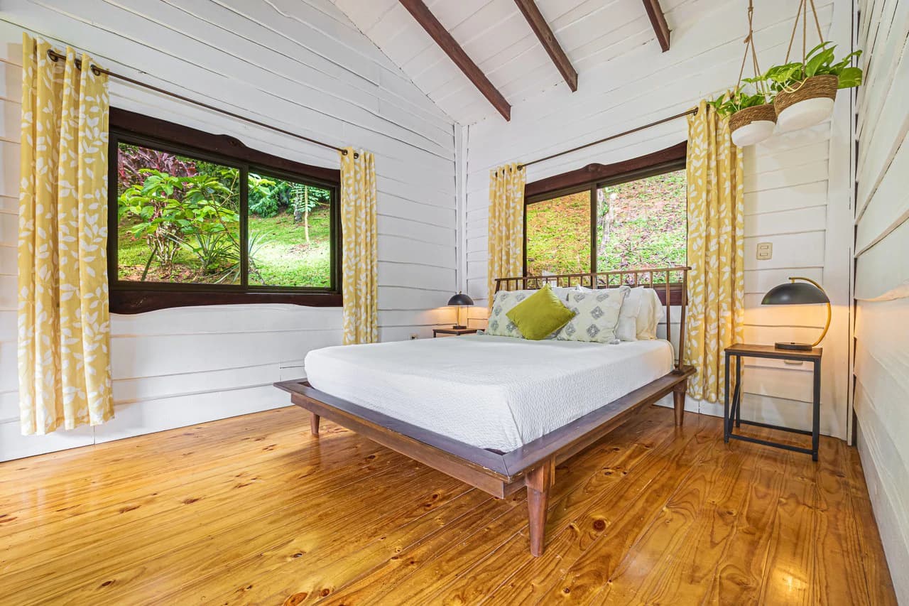 A Jungle House Built of Wood & River Dreams - photo 13