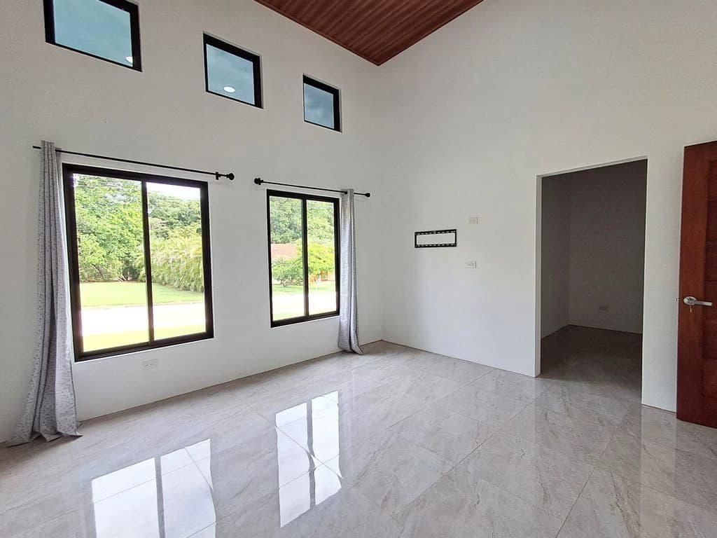 Casa Luz: Brand-New Home in the Gated Community of Loma Verde - Carrillo - photo 17