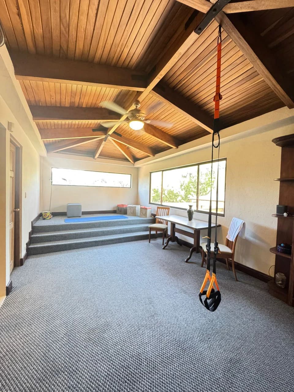 Zurcher Masterpiece Heredia: Splendid one story home - photo 9