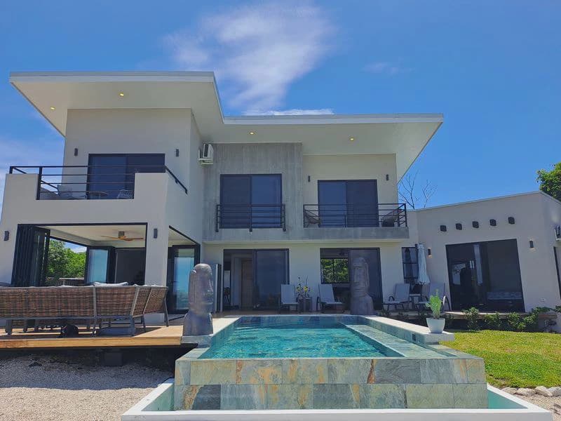 Villa Buena Vista y Lote Linda Vista: Exceptional 2.8-Acre Estate with Luxury 4-Bedroom Home, Panoramic Views, and Expansion Lot, Just Minutes from Samara - photo 4