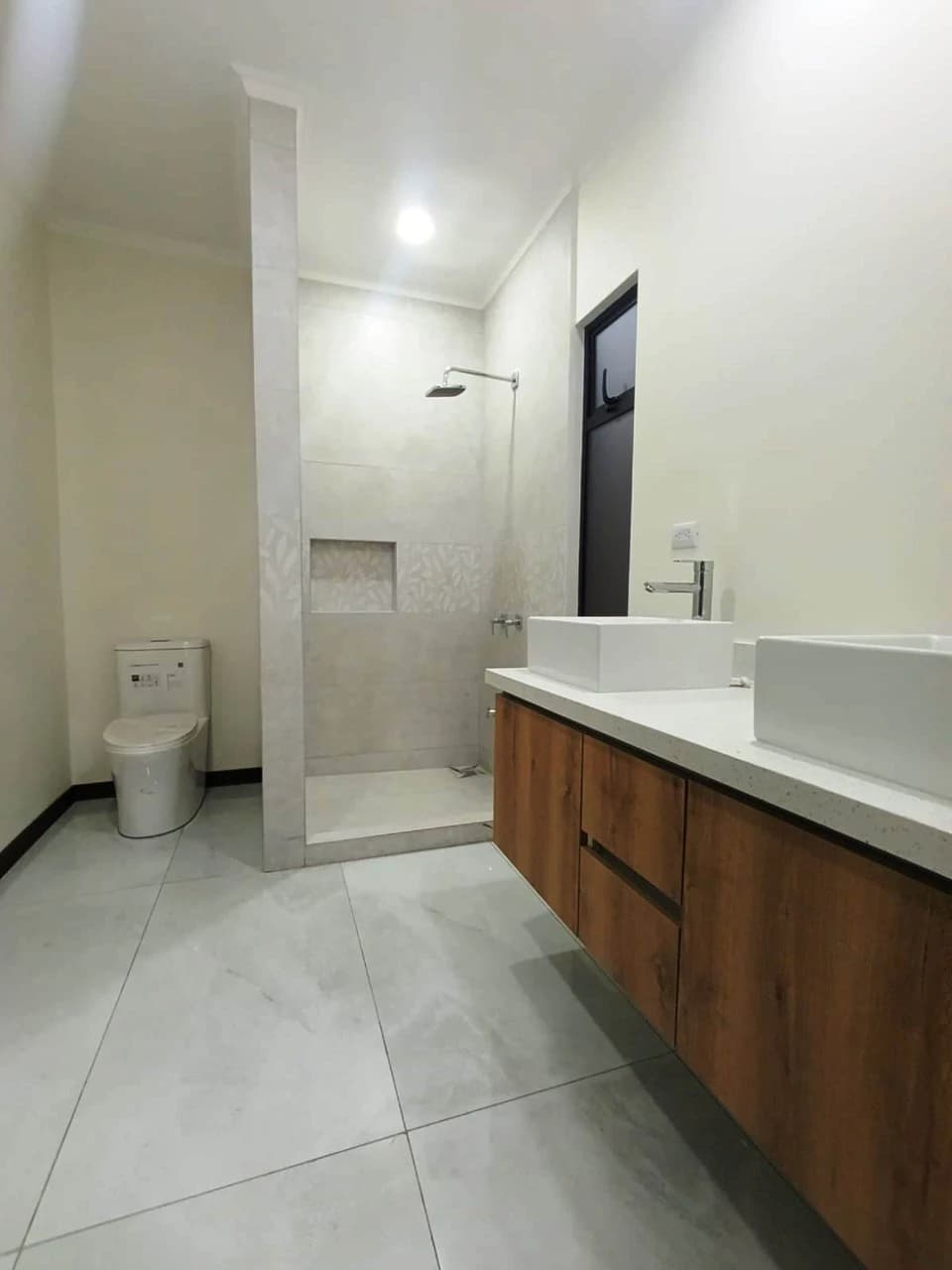 Casa Provenza...: New Single Level Home - Secure Gated Community! - photo 9