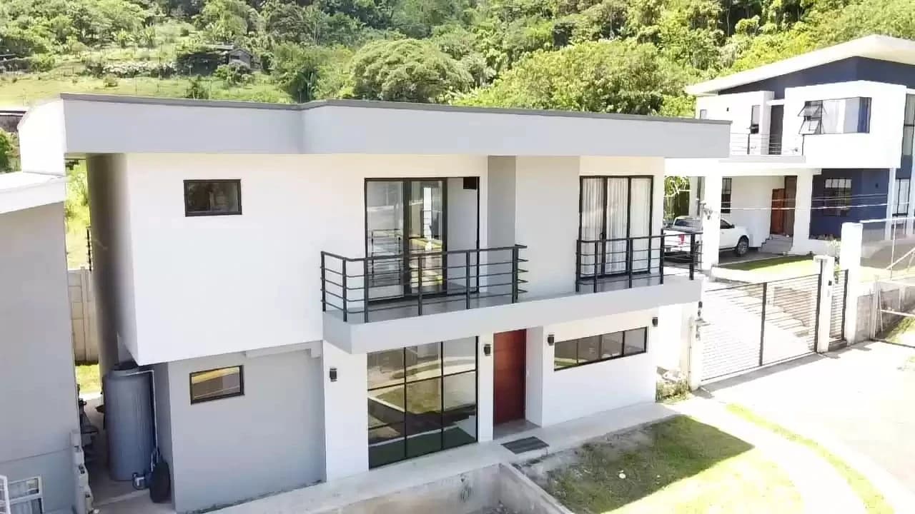 The house in a gated community is for sale in San Isidro - photo 10