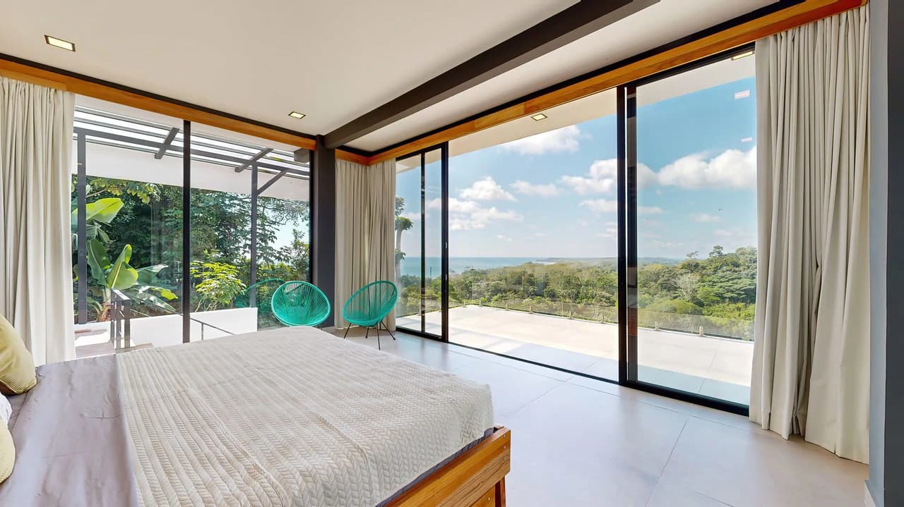 LUXURY PROPERTY WITH STUNNING OCEAN VIEWS IN UVITA, COSTA RICA. A GREAT INVESTMENT!: Mountain House For Sale in Uvita - photo 20