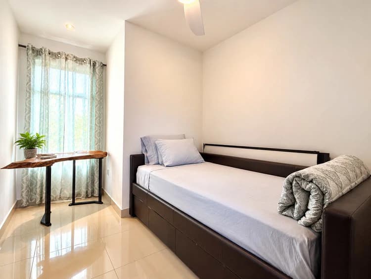 ARA 14: Fully Furnished and Home with Tons of amenities ie. Solar electricity - photo 21