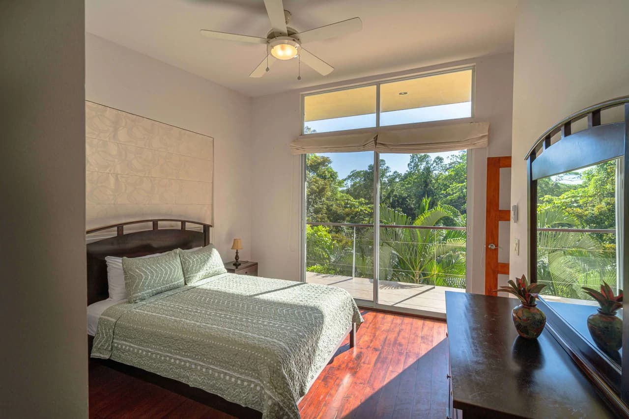 Casa Fox Las Palmas: Mountain House For Sale in Quepos - photo 14