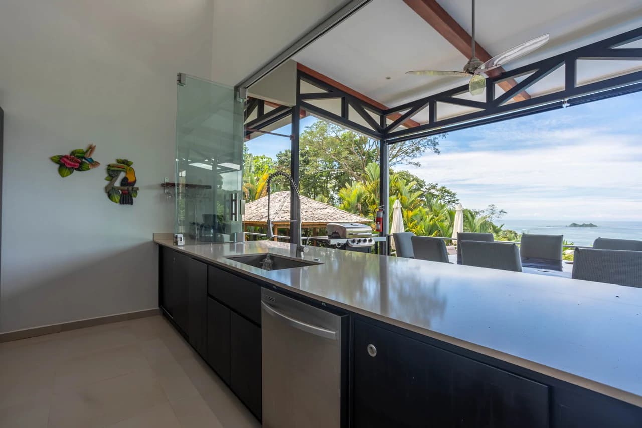 Luxury Villa with Guest House and Ocean Views of Costa Ballena - photo 17