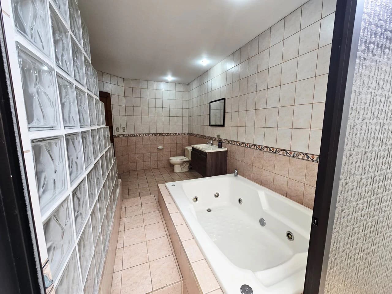 LARGE HOUSE FOR SALE IN MERCEDES NORTE, HEREDIA - photo 45