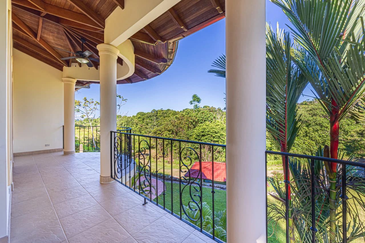 Elegant 3 Bedroom + Office Jungle Home in Puesta Del Sol, Ojochal - photo 21