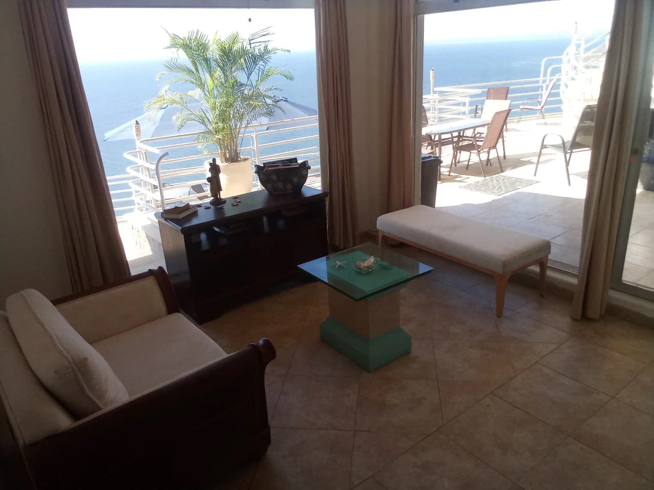Celebrity Escape: Exquisite 4-Level Mansion with Private Infinity Pool in Altos Leona Mar! - photo 8