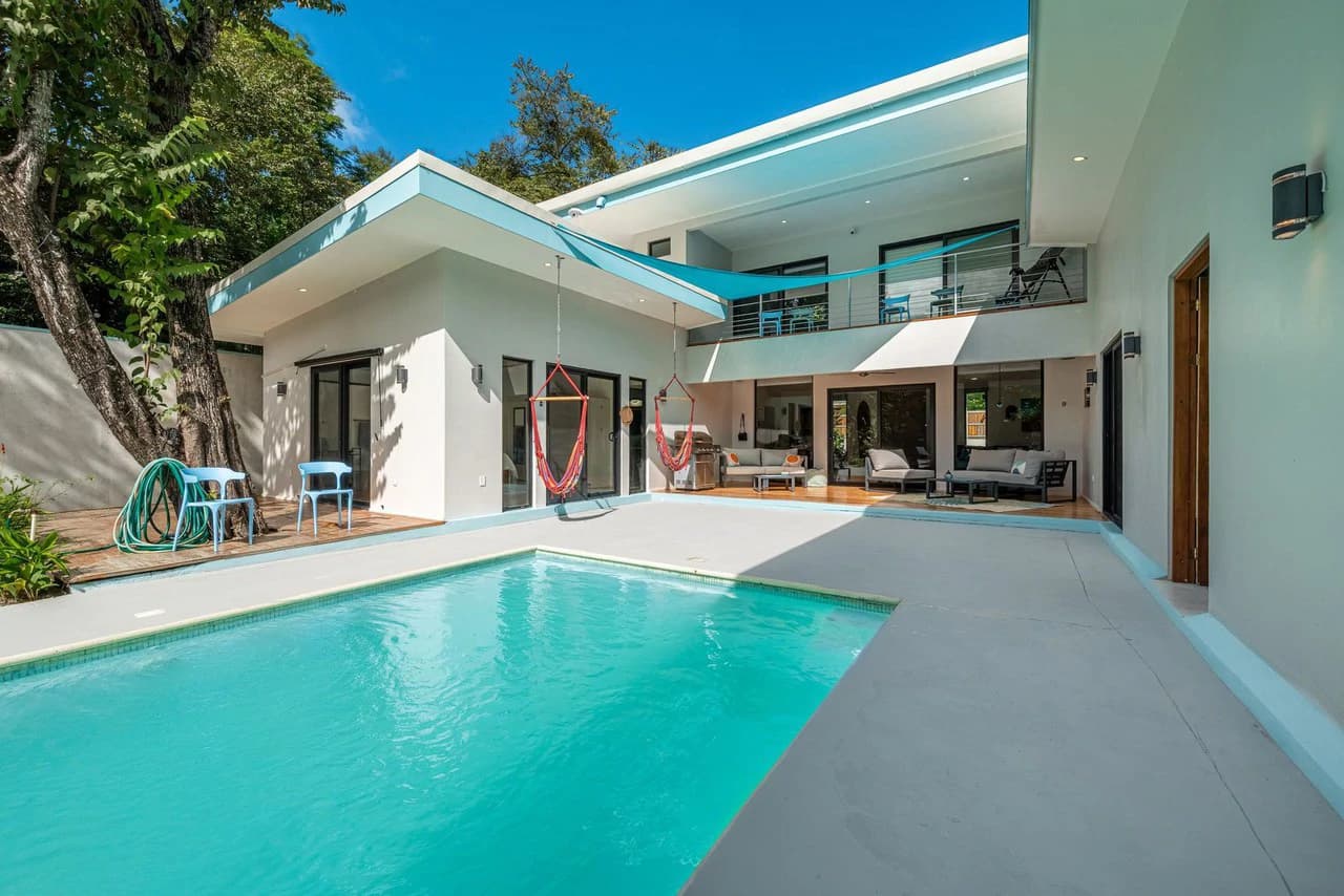Casa Loto Azul: Exceptional Residence in Palm Beach Estates — Walk to Beach & Dining - photo 24