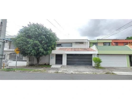 House For Sale in Escazú