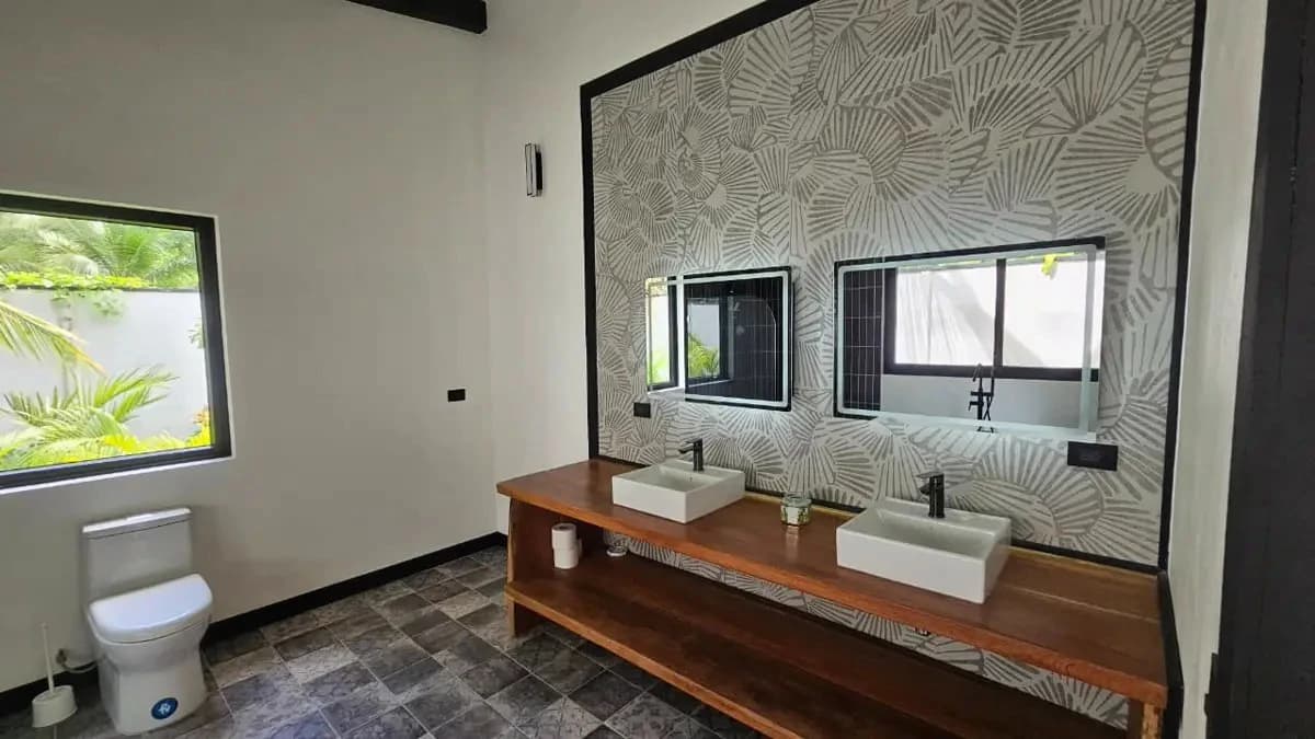 ID 1054: Playa Negra Guest House - Modern 2 Bedroom Home with Pool - photo 10