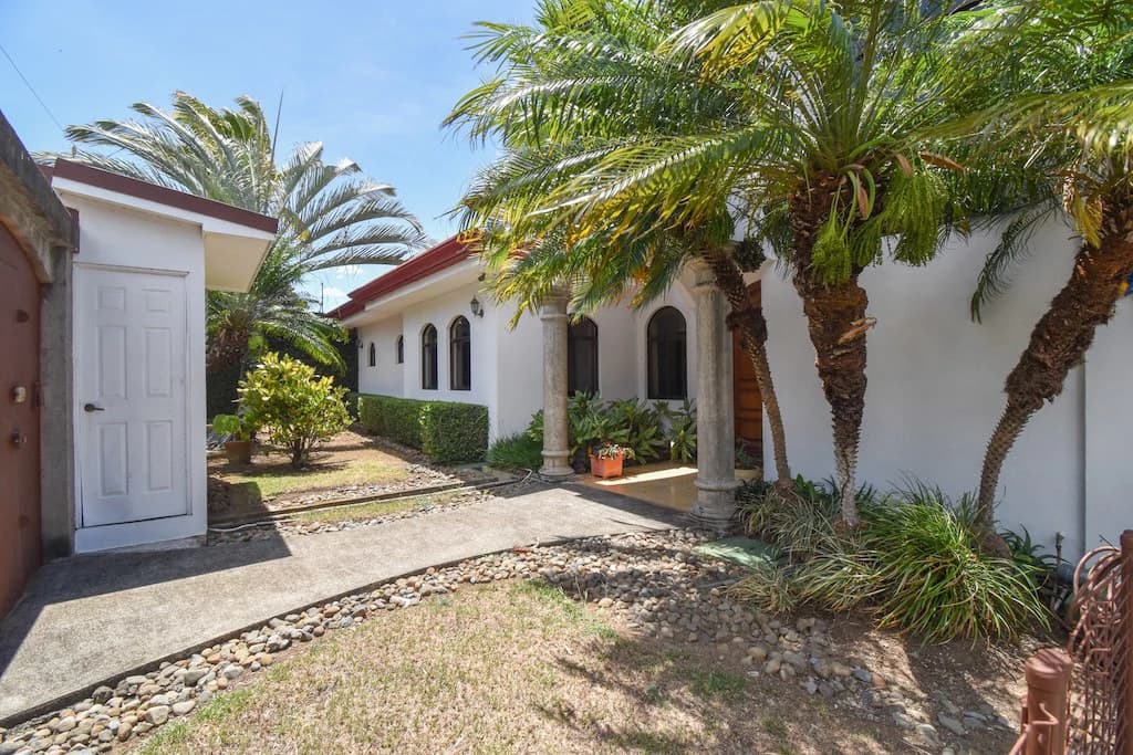 House For Sale in San Rafael - photo 5