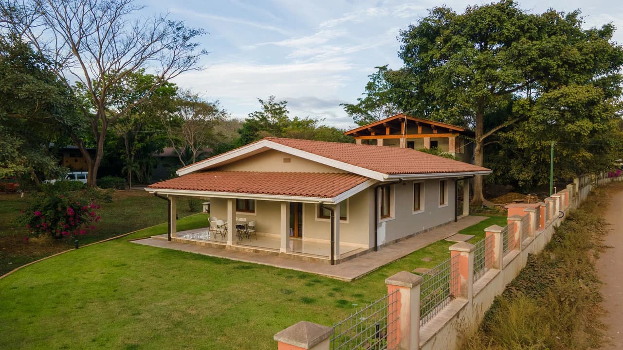 Private home in Tamarindo center: Family home inside "La Norma" - photo 5