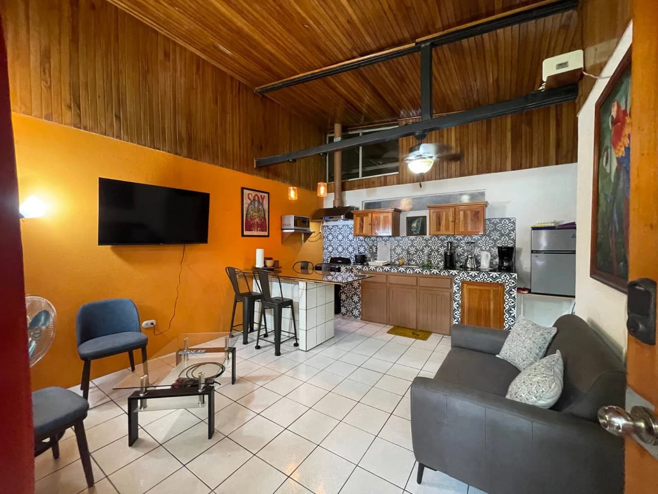 Downtown La Fortuna Airbnb Duplex with Excellent Rental History - photo 4